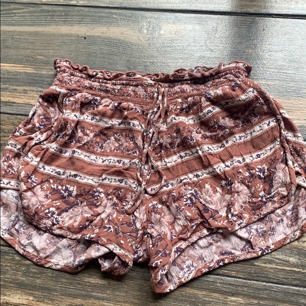 Woman’s American Eagle Shorts